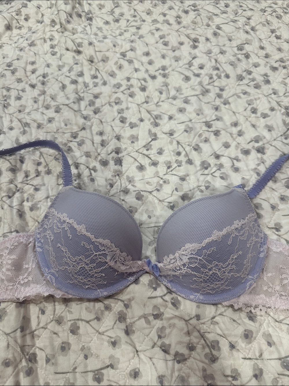 Victoria's Secret Lavender Lace Push-Up Bra